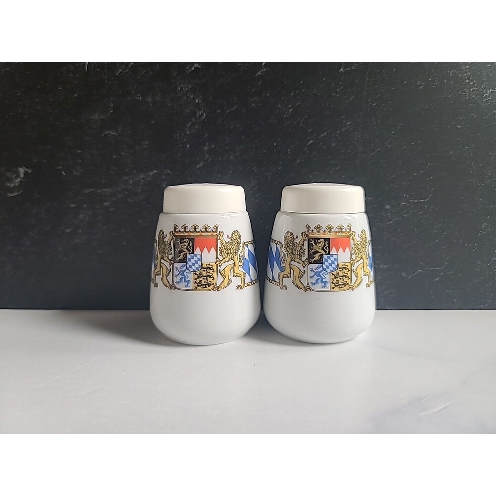 Vintage BAVARIA COAT OF ARMS Salt & Pepper Shakers Seltmann Welden  West Germany